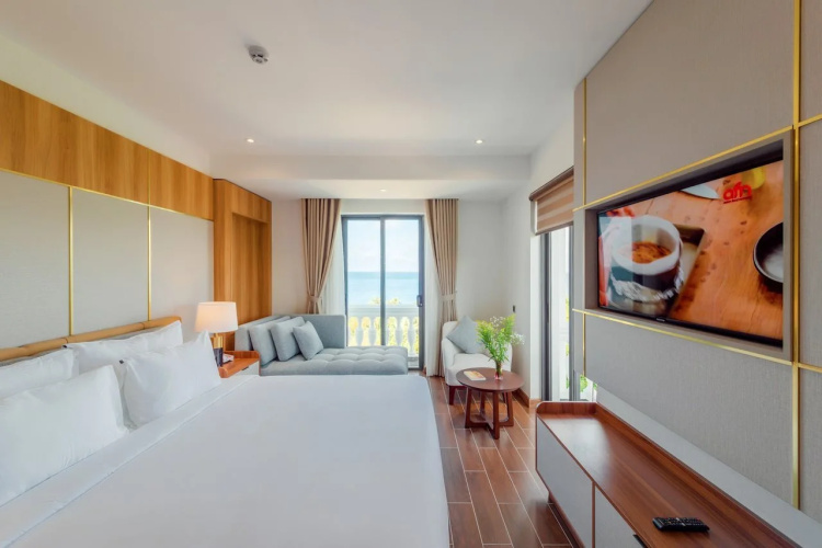 The Tahiti Beach Hotel
