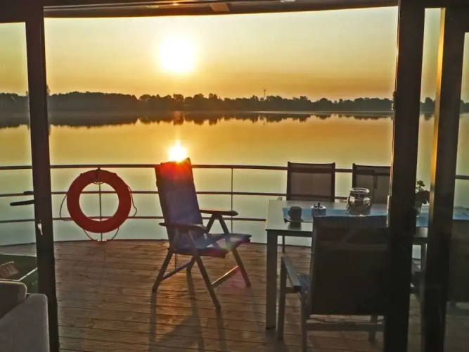 Hausboot am Xantener Nordsee