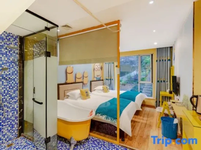 Standard Twin Family room