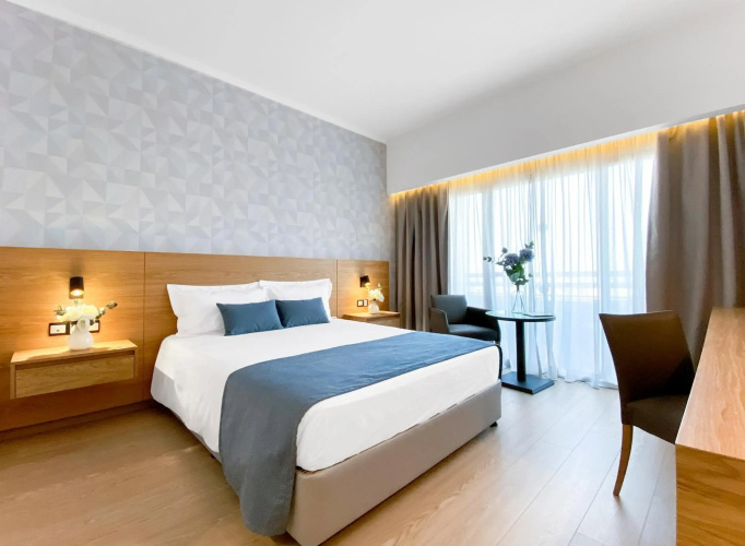 Ajax Hotel