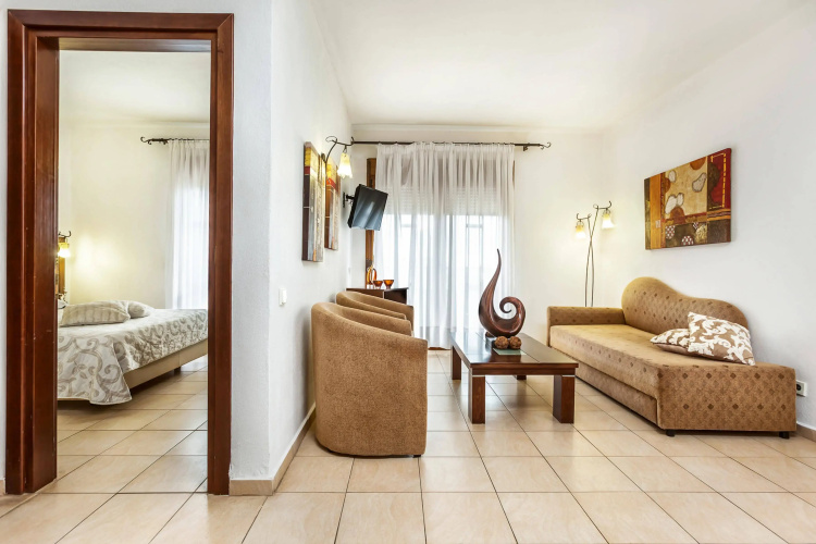 Nereides Hotel