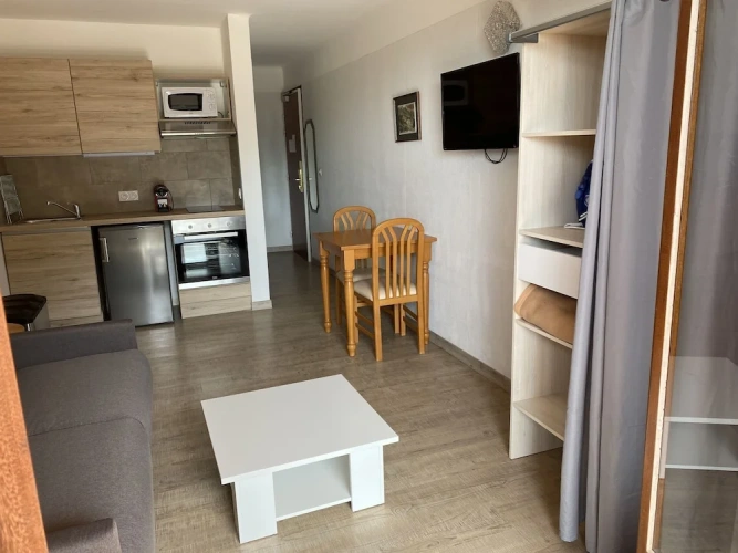 1 Bedroom Studio with bay view
