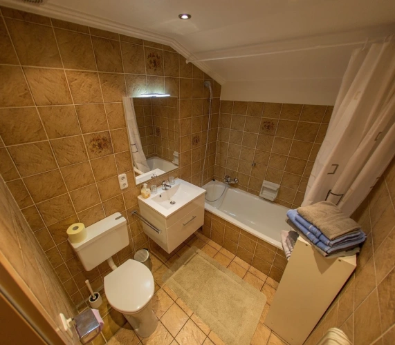 2 Bedrooms Comfort Apartment with mountain view