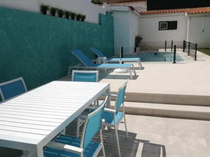 Petunia - Guest House