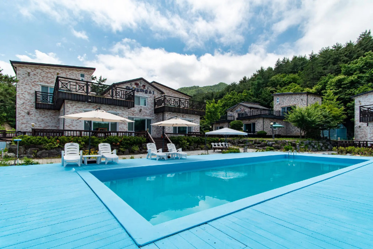 Olive Spa Pension