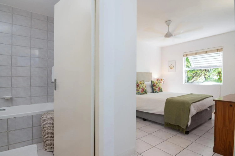 Chakas Cove 24