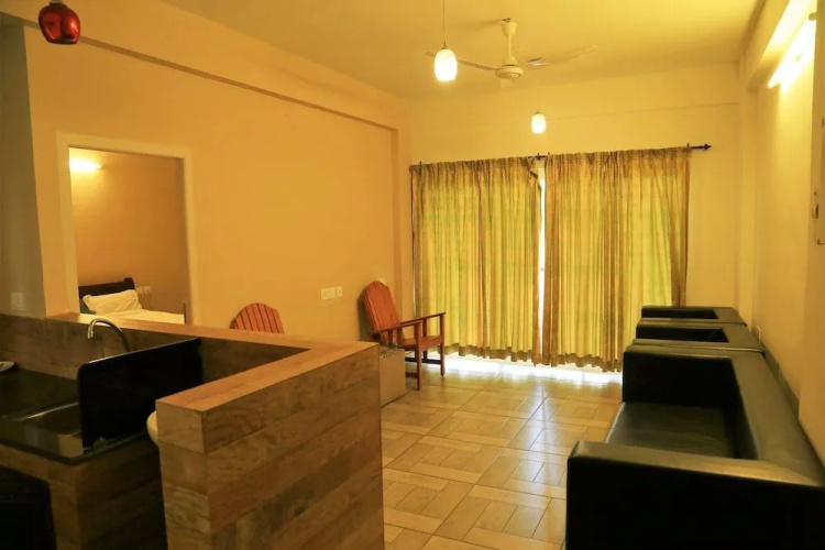 Taaza holiday hills