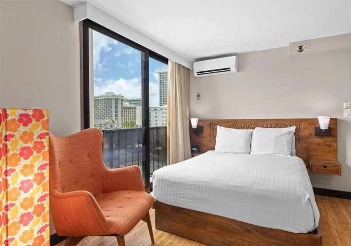 Castle Bamboo Waikīkī Hotel