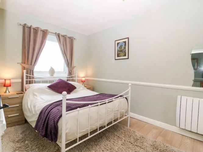 Ty Newydd Bach