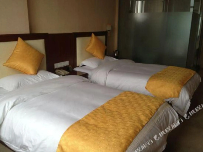 Junyue Holiday Hotel