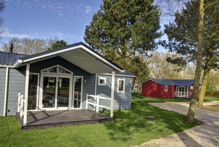 2 Bedrooms Cottage