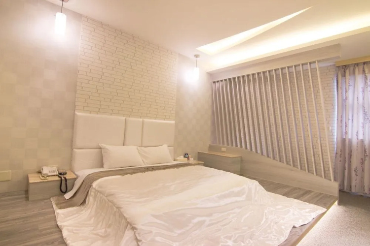 Shihua Motel