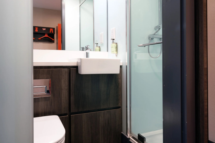 Easyhotel London City Shoreditch photo 17