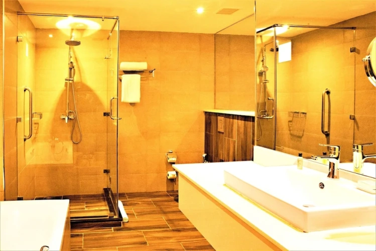 Double Suite