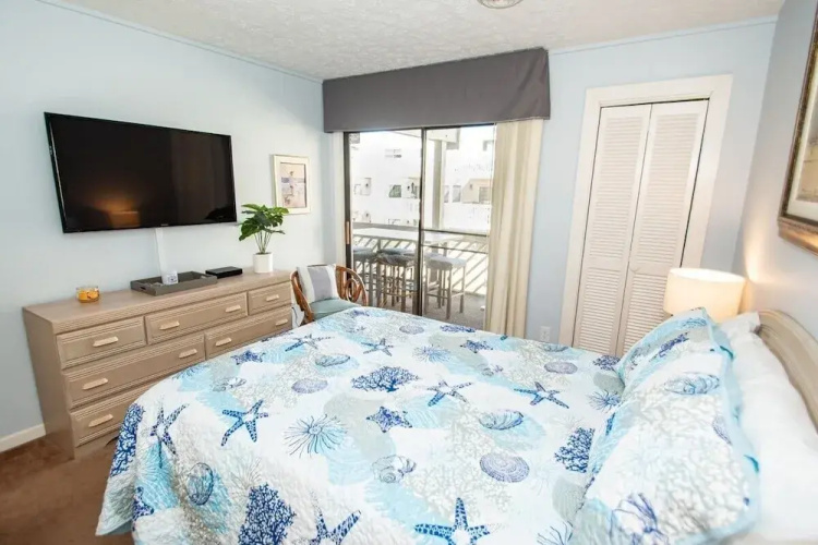 Shipwatch I226 2 Bedroom Condo
