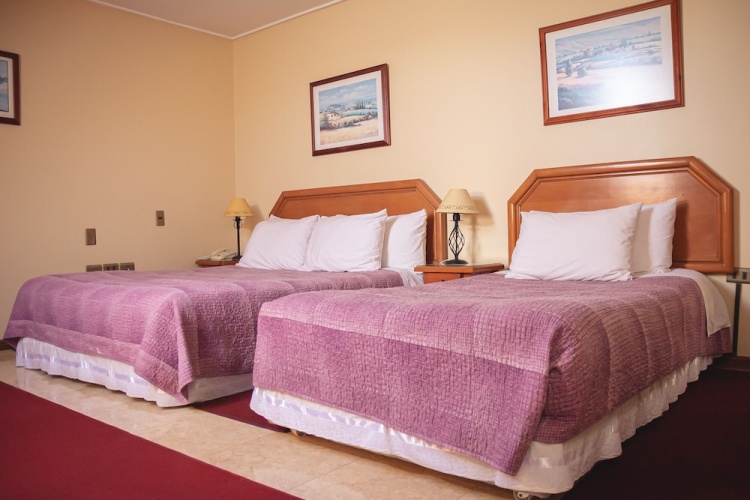 Standard Triple room