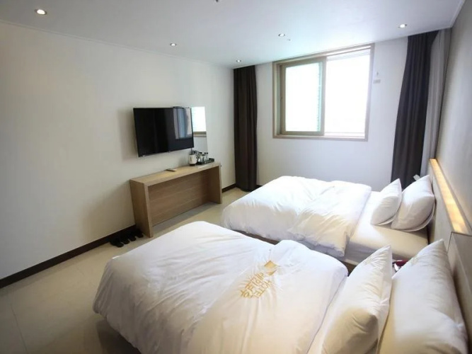 Hotel Rainbow 2