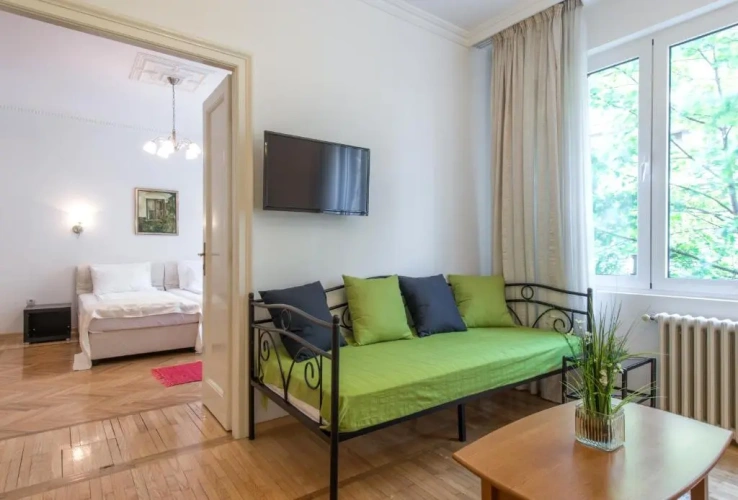 2 Bedrooms Apartment with view