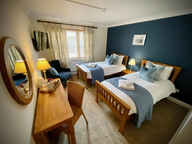 Standard Twin room