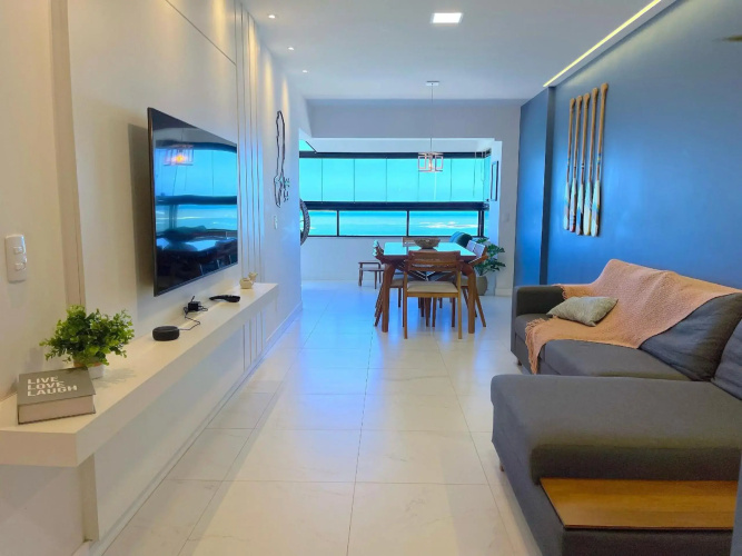 Apartamento sofisticado ao som do mar de Itapoã