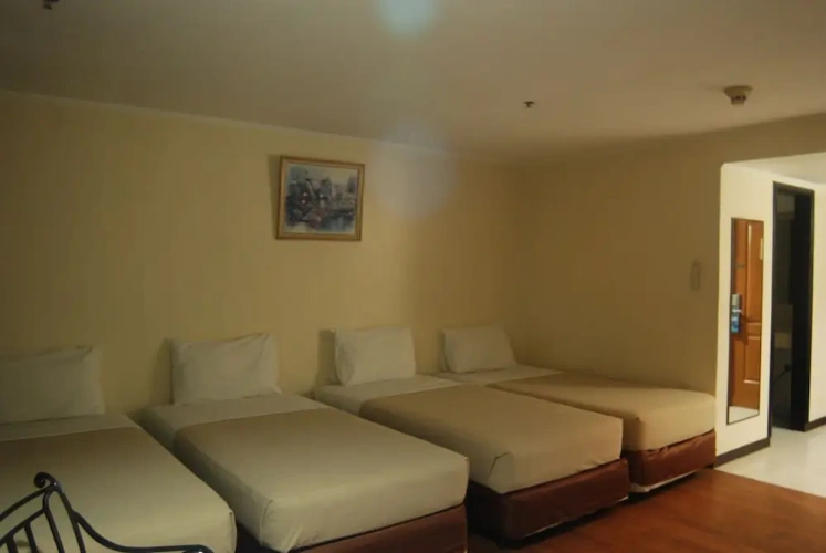 Standard Quadruple room
