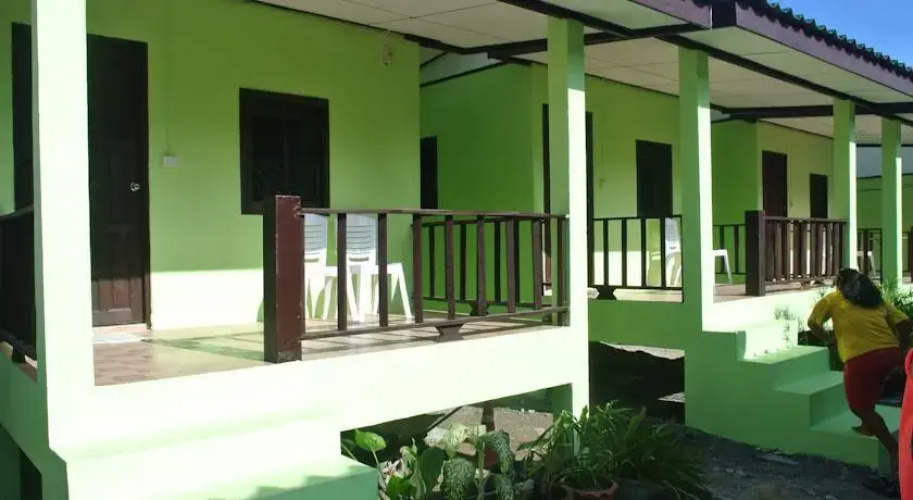 诺娜姆简易别墅酒店(Noname Bungalow)