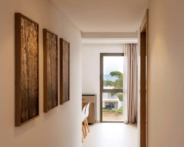 1 Bedroom Apartment with balcony