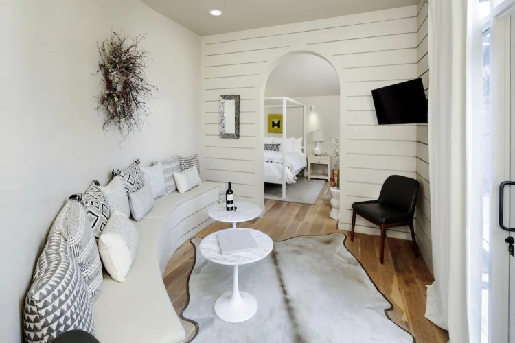 Rockhouse Suites