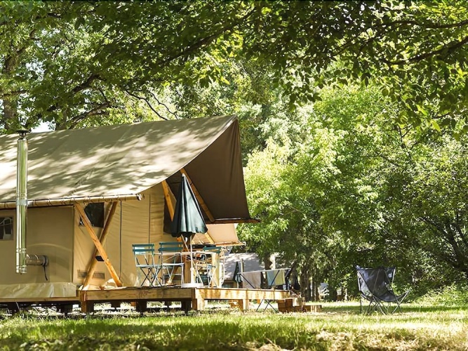 2 Bedrooms Tent