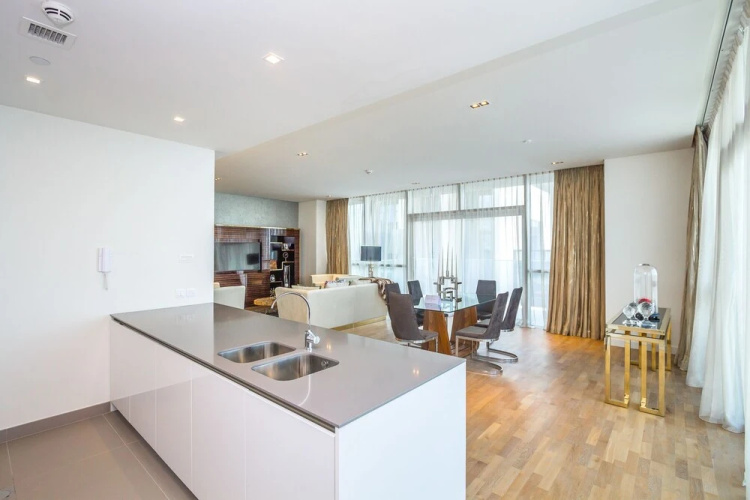 2BR Corner Unit Huge Balcony CityWalk B1
