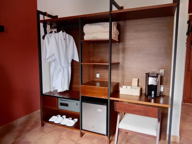 Deluxe Quadruple room with balcony and with city view