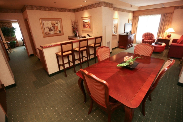 Embassy Suites by Hilton Lincoln photo 40