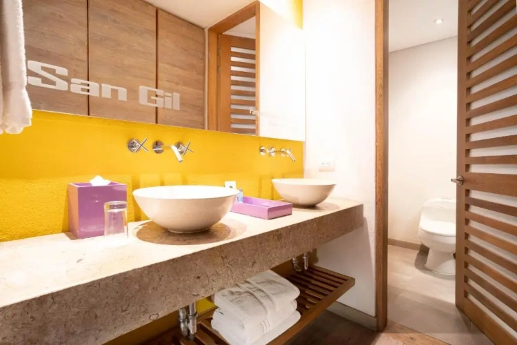 Double Suite