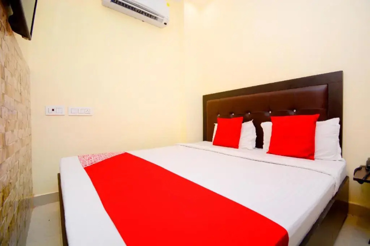 The Sai Palace by OYO Rooms
