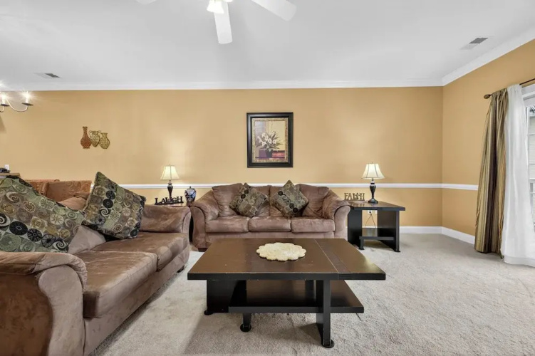 Magnolia Pointe Luster Leaf 4833-302