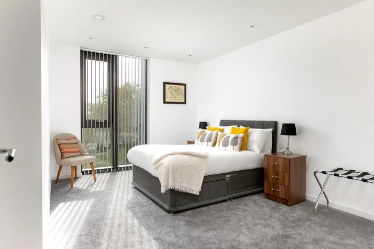 2 Bedrooms Apartment