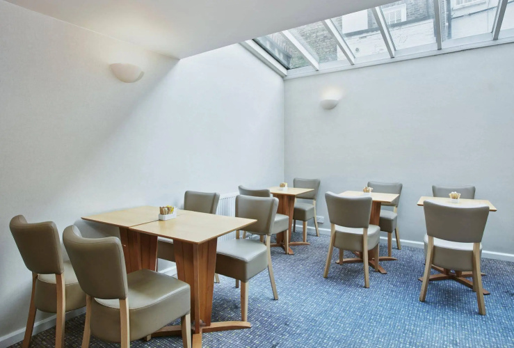 Holiday Inn Express London - Victoria photo 20