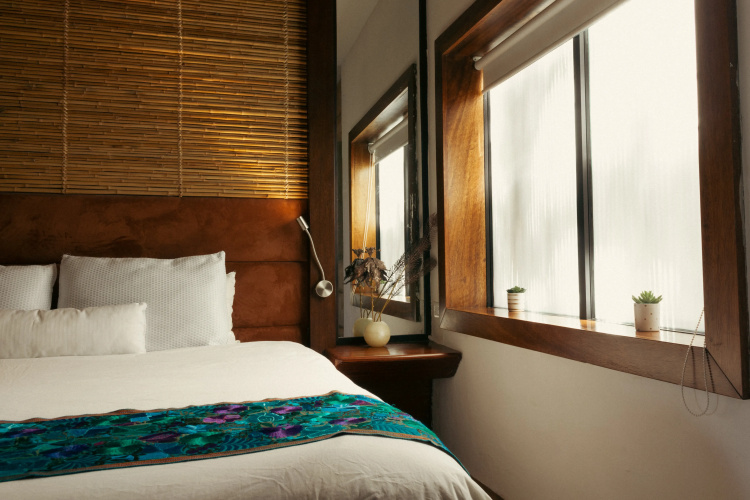 Aldea Thai by oceanfront
