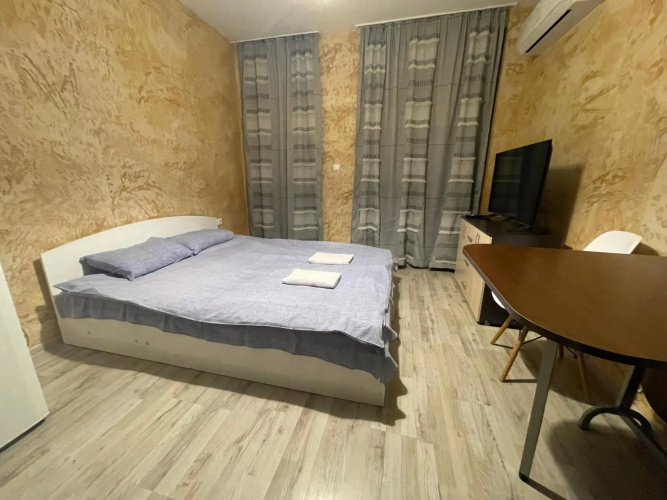 Colonel apartment 956