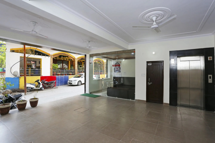 OYO Rooms 082 Tapovan