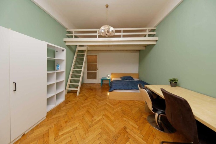 3 Bedrooms Apartment