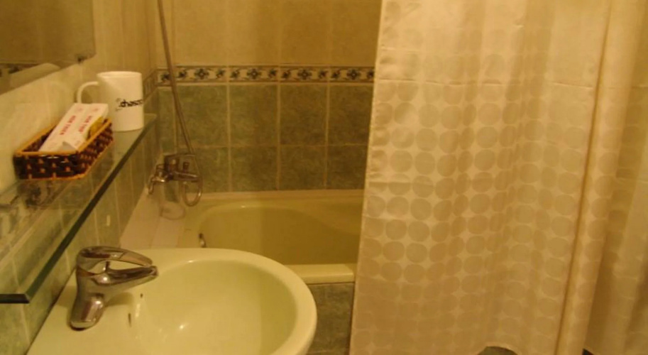 Home Hotel