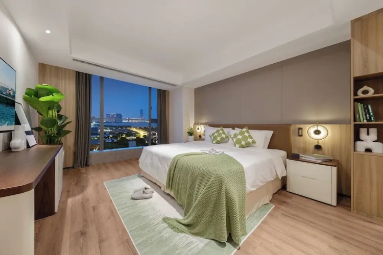 1 Bedroom Premier Apartment