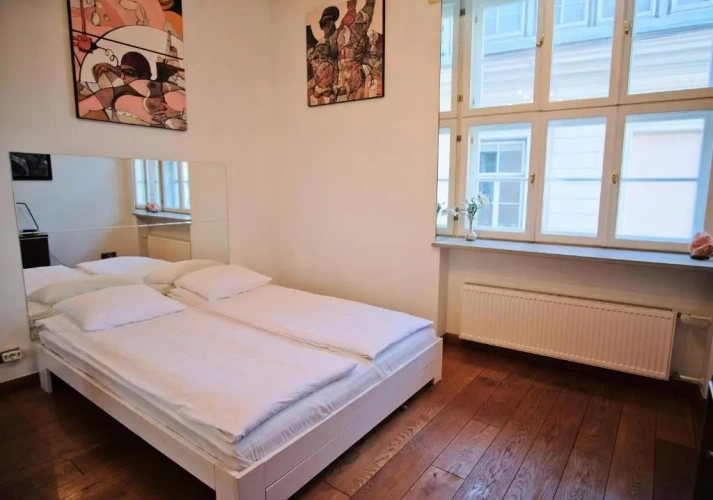 2 Bedrooms Apartment