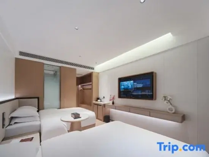 Standard Double room with river view