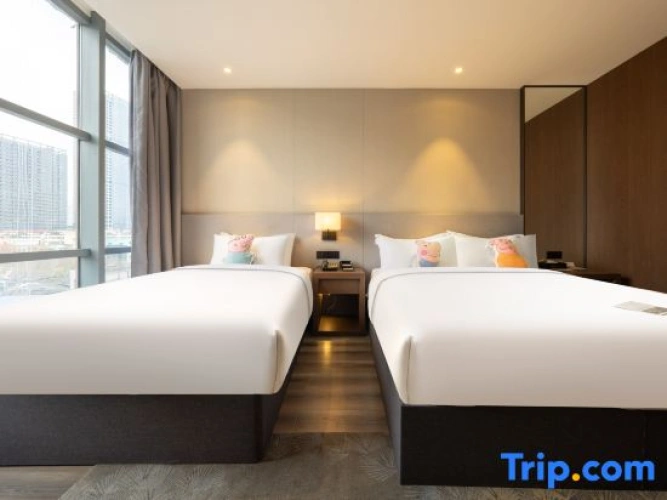 Deluxe Family Suite