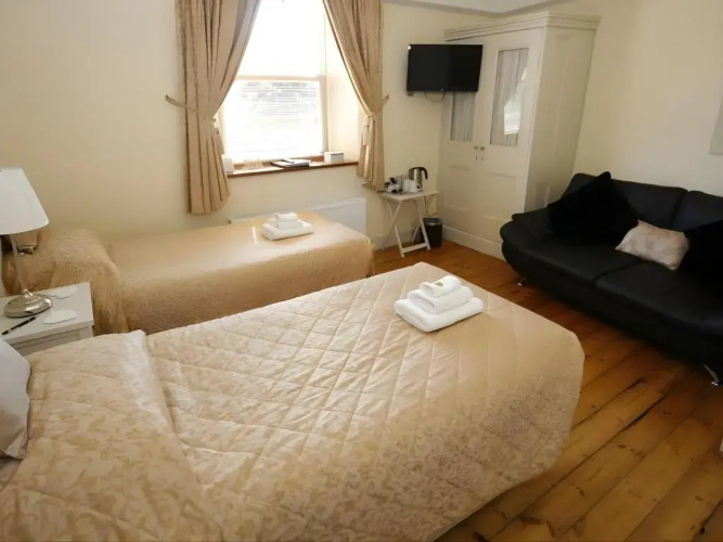 Moor End Bed and Breakfast