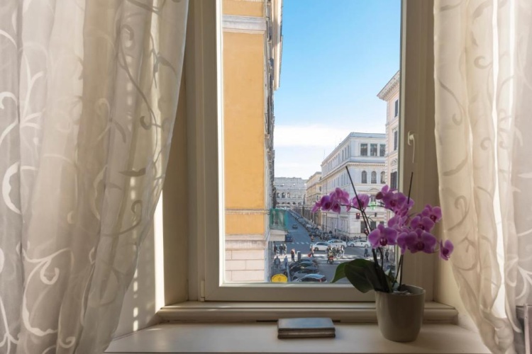 3 Bedrooms Apartment