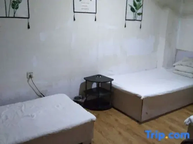 Economy Twin room