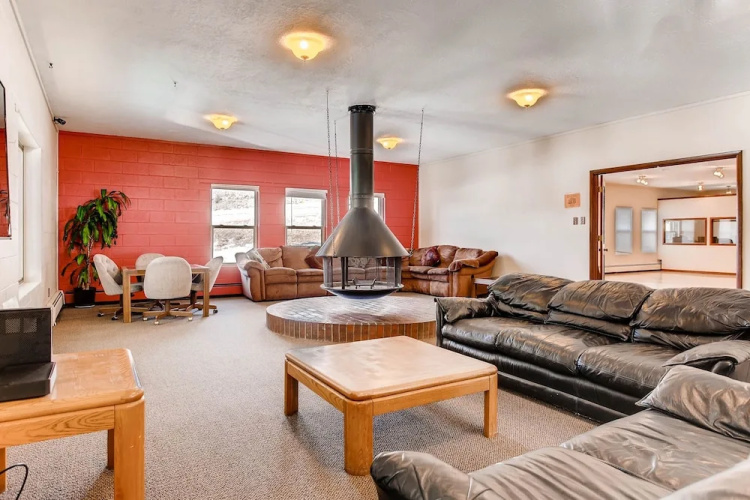 933scdue 3 Bedroom Condo